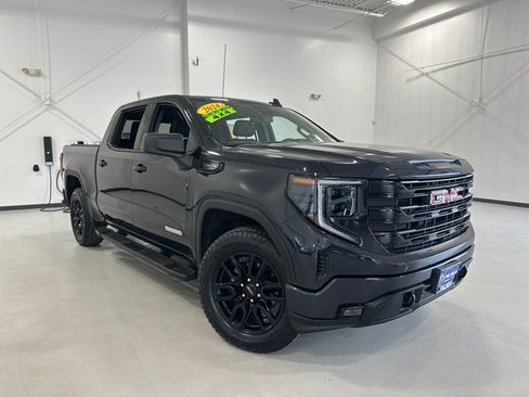 Used 2024 GMC Sierra 1500 Elevation w/ Preferred Package image 6