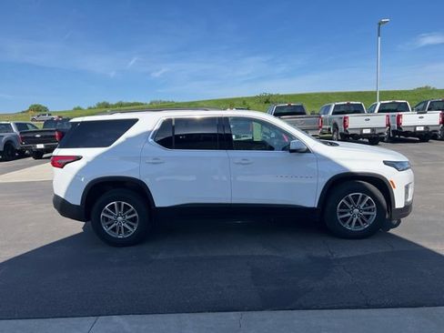 Used 2023 Chevrolet Traverse LT AWD/4WD image 4
