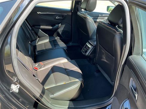 Used 2017 Chevrolet Impala Premier FWD image 34