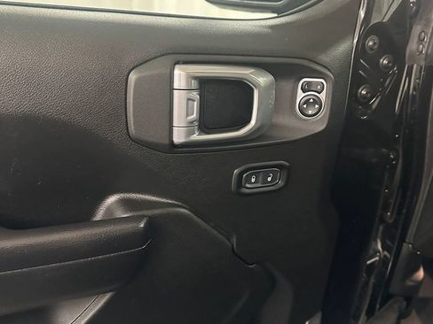 Used 2023 Jeep Wrangler Unlimited w/ Sun & Screen Package AWD/4WD image 9