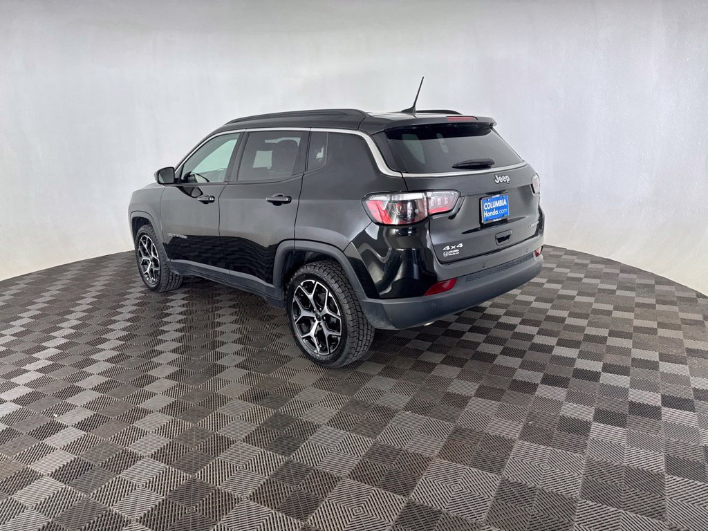 Used 2025 Jeep Compass Limited AWD/4WD image 7