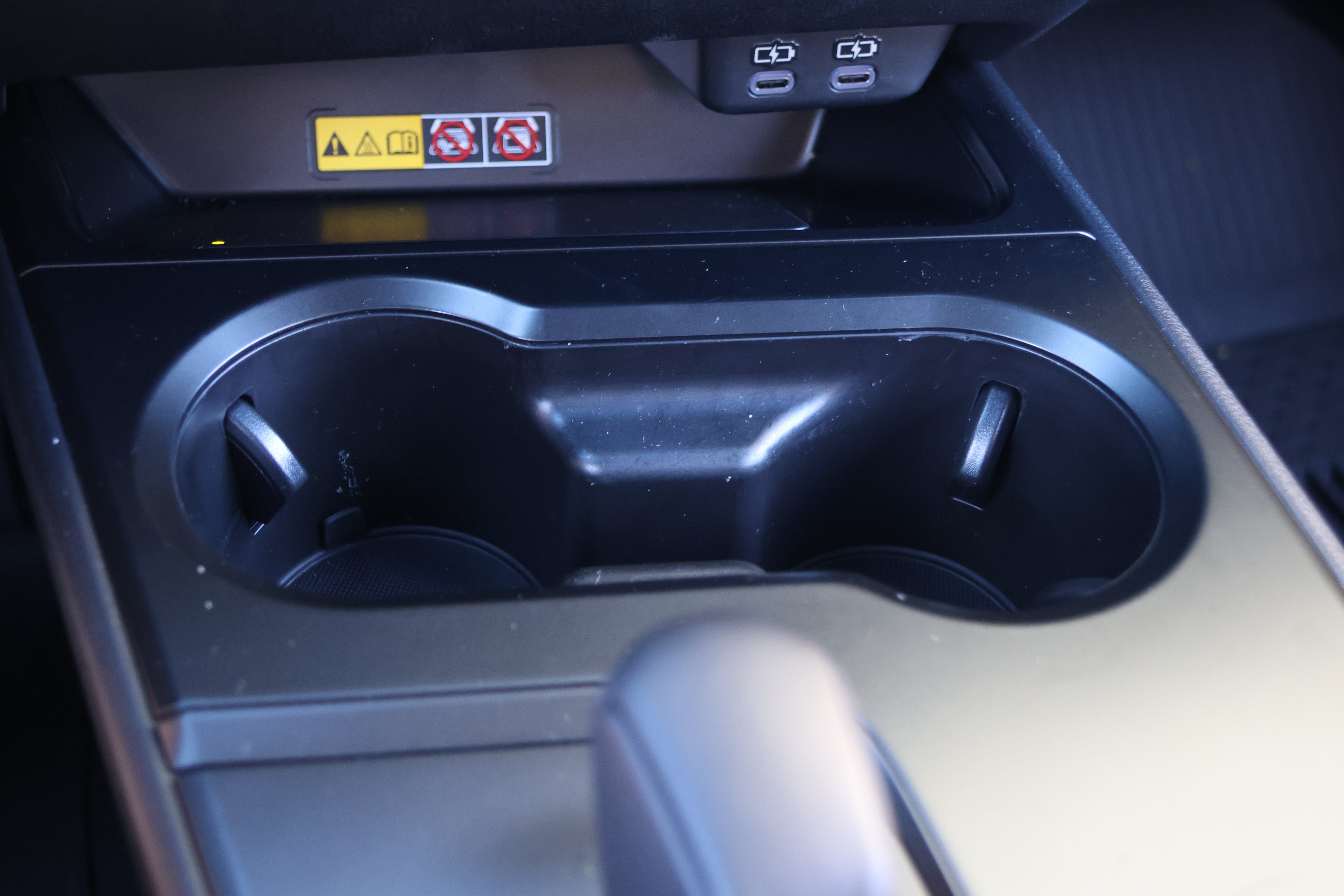 Used 2025 Lexus UX 300h FWD w/ Accessory Package (Z1) image 23