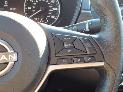 Used 2023 Nissan Altima 2.5 SV image 17