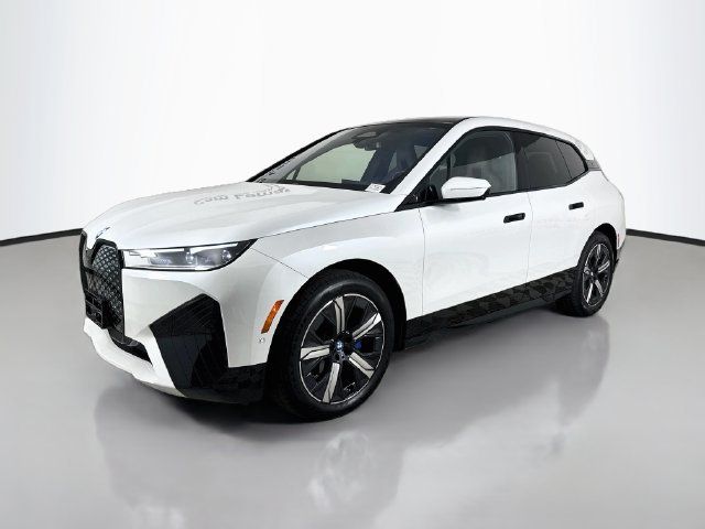 Certified 2024 BMW iX xDrive50 w/ Premium Package AWD/4WD image 3