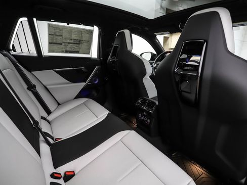 New 2026 BMW M5 Touring w/ Executive Package AWD/4WD image 27