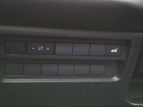 Used 2022 Mitsubishi Outlander SE image 24