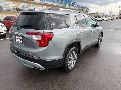 Used 2023 GMC Acadia SLT AWD/4WD image 10