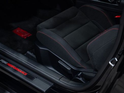 Used 2018 Ford Mustang Shelby GT350R w/ GT350R Equipment Group 920A RWD image 25