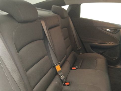 Used 2022 Chevrolet Malibu LT FWD image 19