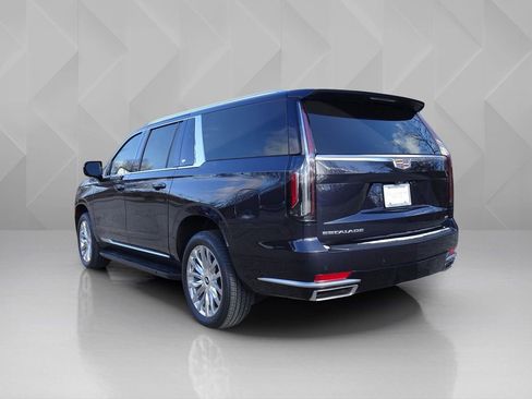 Certified 2024 Cadillac Escalade ESV Premium Luxury image 3