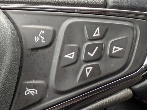 Used 2024 Chevrolet Equinox RS FWD image 29