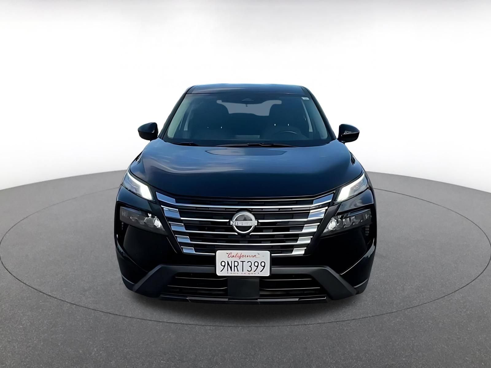 Used 2025 Nissan Rogue SV AWD/4WD image 4