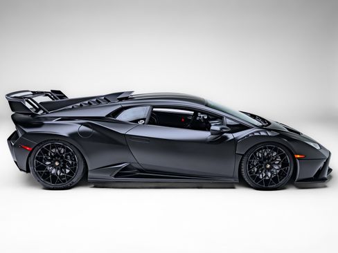 Used 2022 Lamborghini Huracan STO image 49