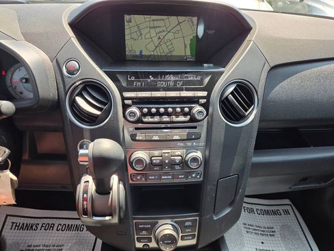 Used 2015 Honda Pilot Touring image 23