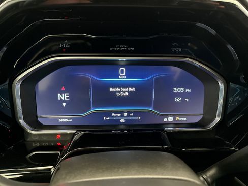 Used 2022 Chevrolet Silverado 1500 LT image 13