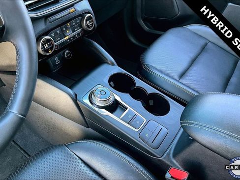 Used 2021 Ford Escape SEL image 17