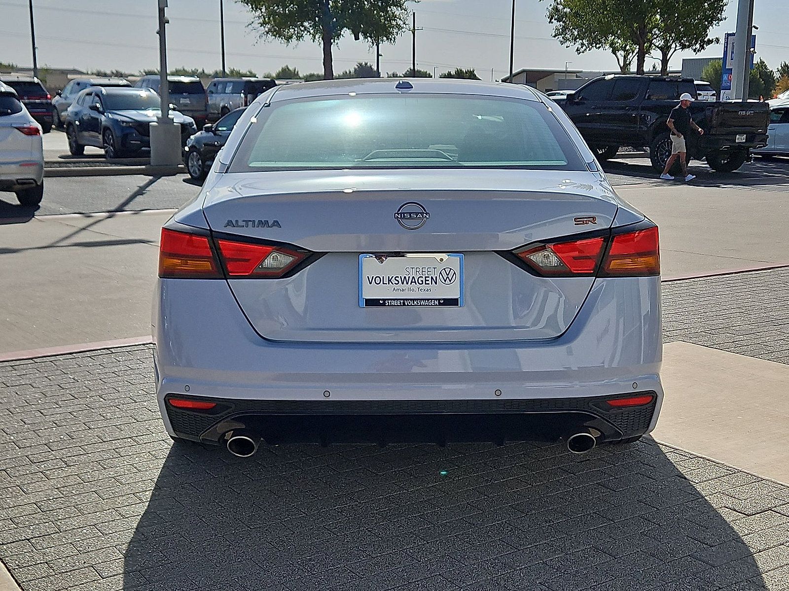 Used 2024 Nissan Altima 2.5 SR FWD image 7