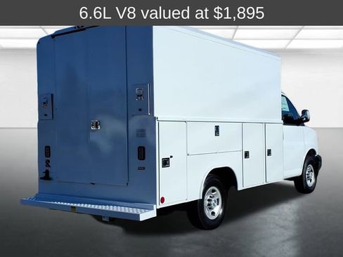New 2026 Chevrolet Express 3500 Work Van w/ Power Convenience Package image 4