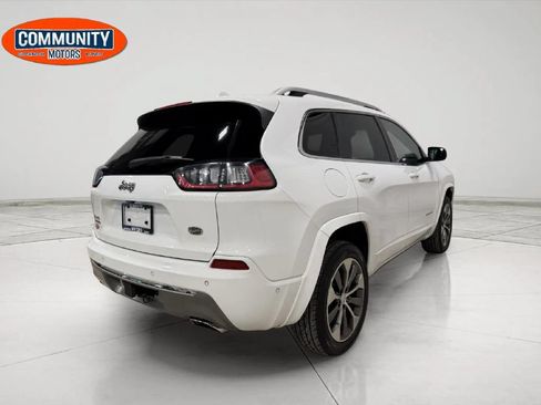 Used 2019 Jeep Cherokee Overland w/ Technology Group AWD/4WD image 7