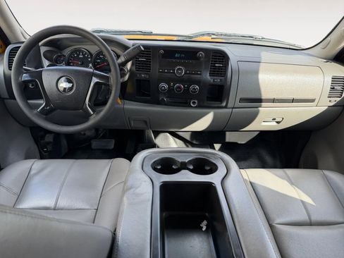 Used 2009 Chevrolet Silverado 2500 W/T image 9