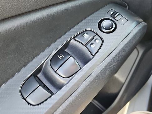 Used 2024 Nissan Altima 2.5 SV image 29