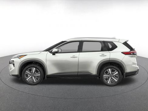Used 2026 Nissan Rogue SL AWD/4WD image 3