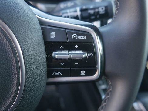 Used 2023 Kia Sorento SX image 27