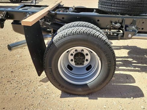 New 2026 Ford F350 XL w/ XL Chrome Package AWD/4WD image 14