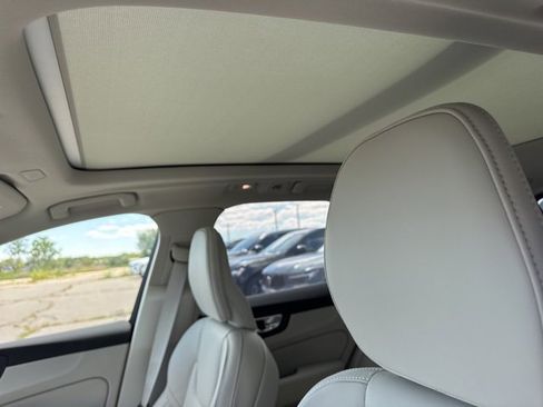 New 2026 Volvo XC60 T8 Ultra w/ Protection Package Premier image 11