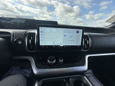 Used 2025 Ford Expedition Max Platinum w/ Stealth Performance Package image 22