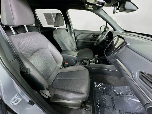 Certified 2025 Subaru Forester Premium AWD/4WD image 36