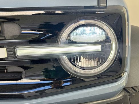 Used 2023 Ford Bronco Outer Banks AWD/4WD image 36