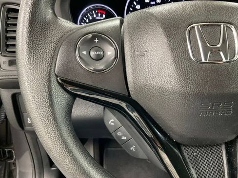 Certified 2022 Honda HR-V LX image 17