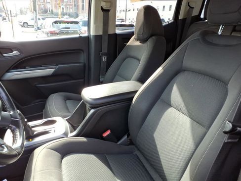 Used 2018 Chevrolet Colorado LT w/ LT Convenience Package image 10