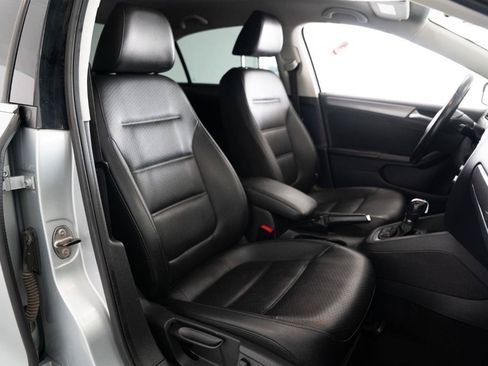 Used 2013 Volkswagen Jetta TDI FWD image 8