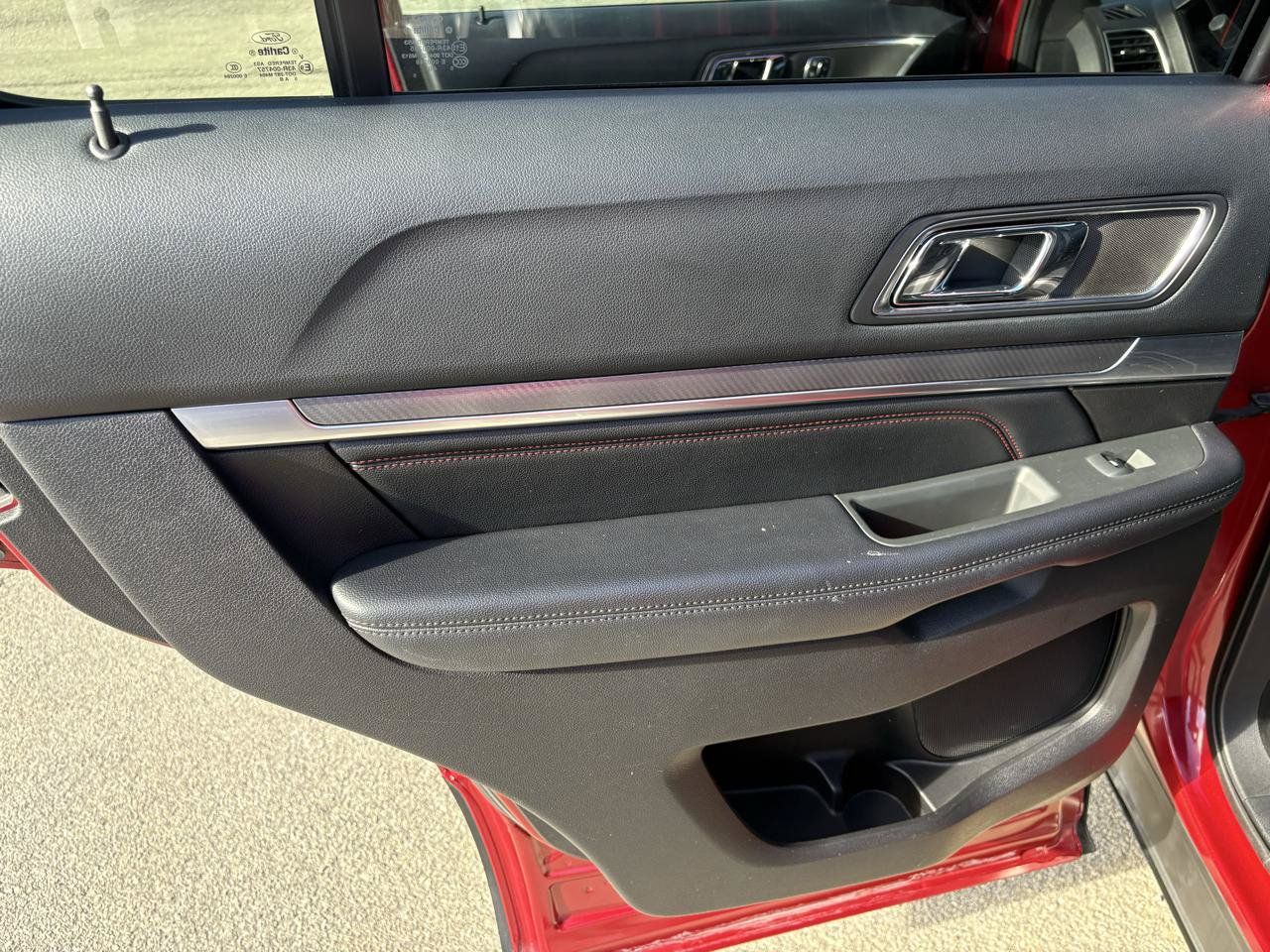 Used 2016 Ford Explorer Sport w/ Equipment Group 401A AWD/4WD image 36