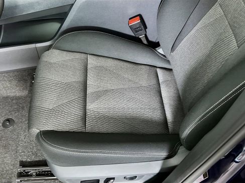 New 2026 Nissan Rogue SV AWD/4WD image 17