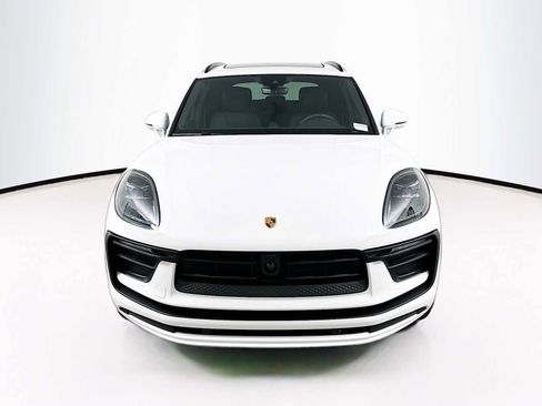 New 2026 Porsche Macan AWD/4WD image 6