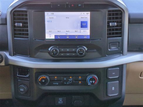 Used 2023 Ford F150 XLT image 18