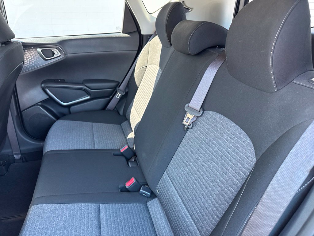 Used 2020 Kia Soul S FWD image 13