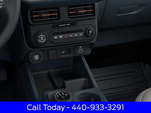 New 2026 Ford Maverick Lariat image 17
