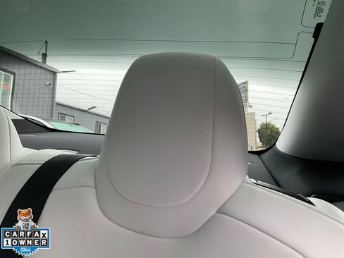 Used 2024 Tesla Model 3 Performance AWD/4WD image 33