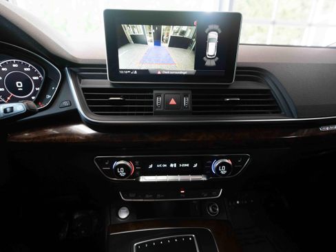 Used 2018 Audi Q5 2.0T Premium Plus AWD/4WD image 17