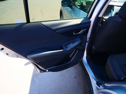 Used 2020 Subaru Outback Premium AWD/4WD image 17