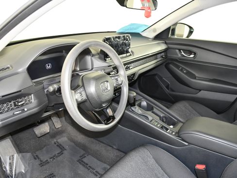 Certified 2025 Honda Accord SE image 35