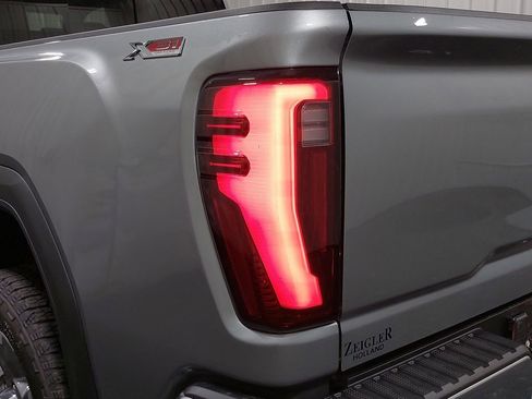 New 2026 GMC Sierra 2500 SLT w/ SLT Premium Package image 35