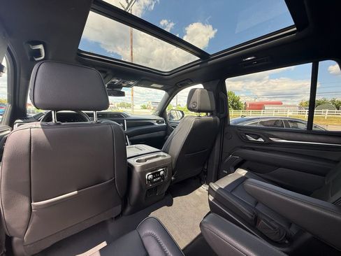 Used 2024 GMC Yukon Denali AWD/4WD image 20