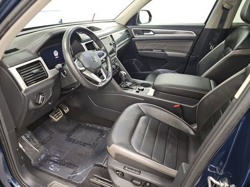 Used 2023 Volkswagen Atlas SEL Premium AWD/4WD image 13
