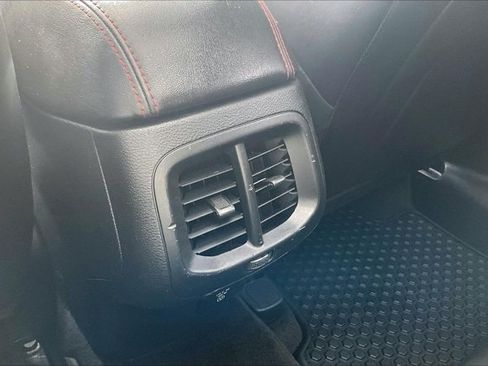 Used 2015 Jeep Cherokee Trailhawk w/ Comfort/Convenience Group AWD/4WD image 10