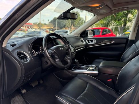Used 2019 INFINITI QX60 Luxe w/ Essential Package FWD image 11